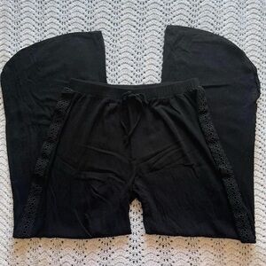 Black lace Trim wide leg pants / Joe B by Joe Benbasset / large